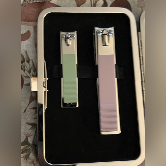 Pink Sky Mushroom Manicure Set, NWT - Picture 5 of 7